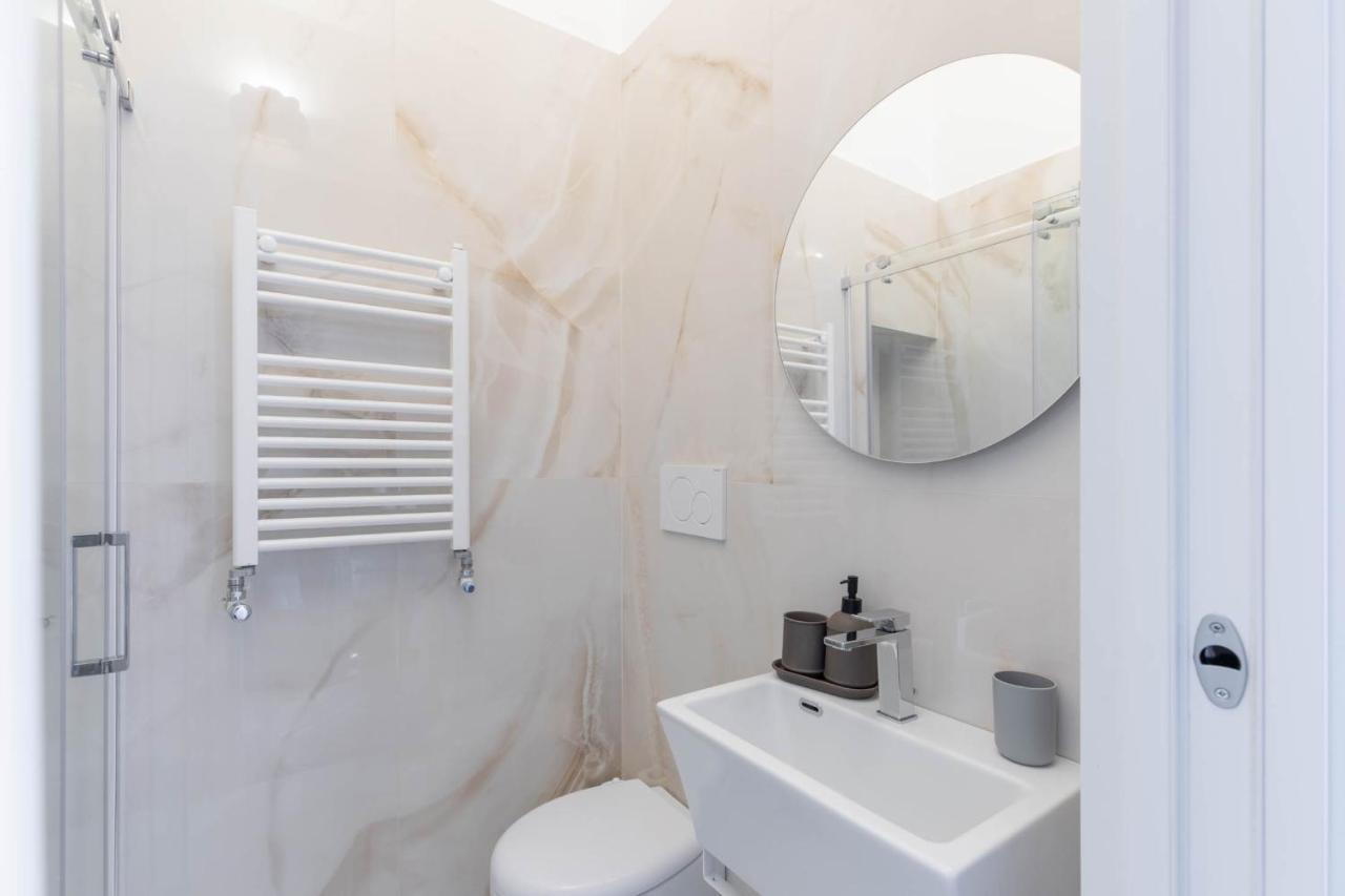 Iflat Pantheon'S Roomy And Friendly Apartment Рим Екстер'єр фото
